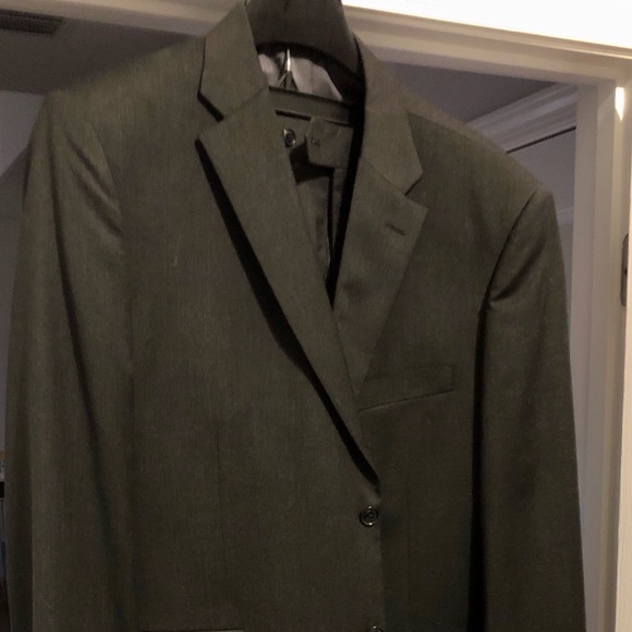 Jones New York elite suit! Worn three times.